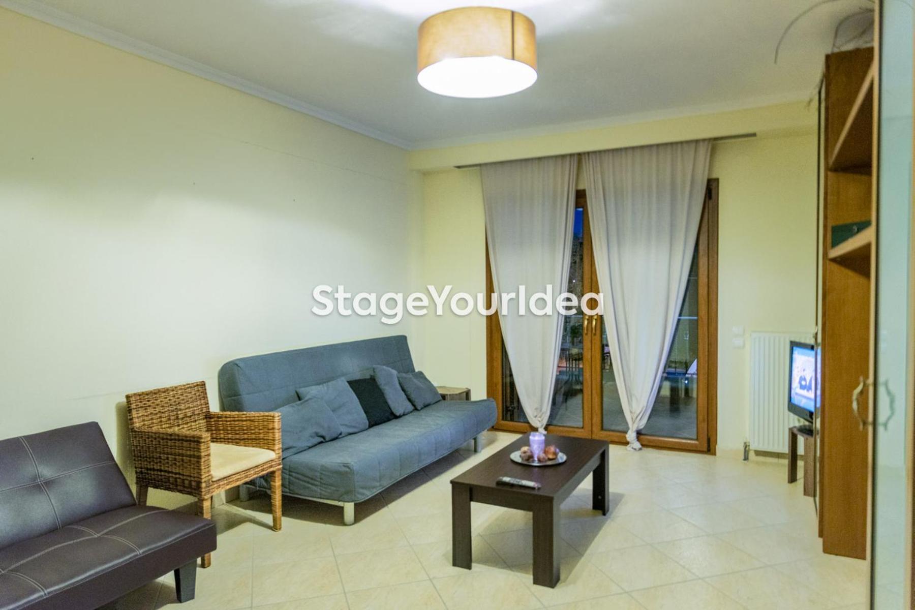 Apartament Lux - One Bedroom , Living , Kitchen , Bathroom - For 1 To 7 People, Also For Parties & Gatherings Up To 25 People, Only 15 Minutes From Thessaloniki Center And 8' Minutes From Thessaloniki Airport