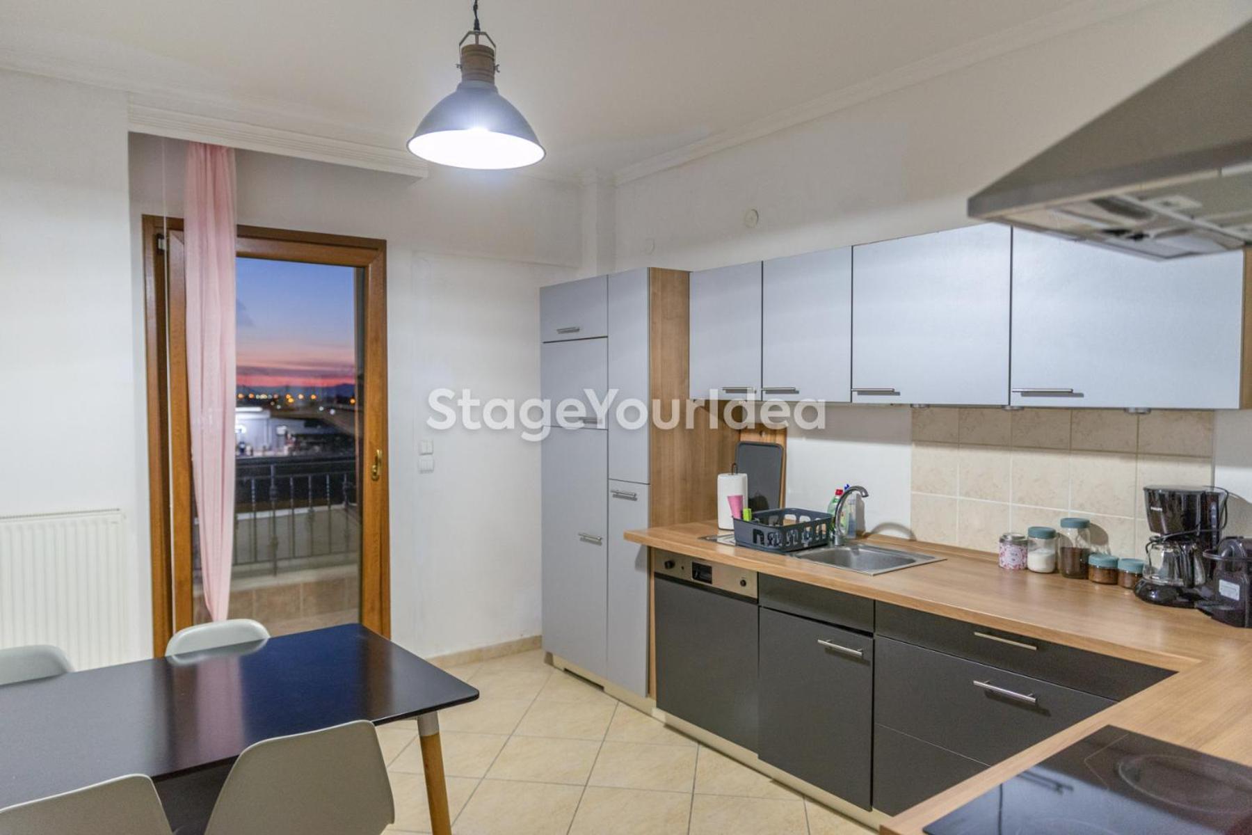 Lux - One Bedroom , Living , Kitchen , Bathroom - For 1 To 7 People, Also For Parties & Gatherings Up To 25 People, Only 15 Minutes From Thessaloniki Center And 8' Minutes From Thessaloniki Airport *