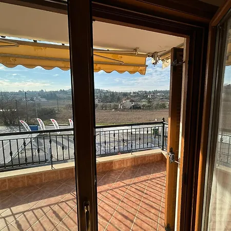 Lux Apartment - One Bedroom , Living Room , Kitchen , Bathroom - For 1 To 7 People, Also For Parties & Gatherings Up To 25 People, Only 15 Minutes From Thessaloniki City Center And 8' Minutes From Thessaloniki Airport Neon Rysion Exterior photo